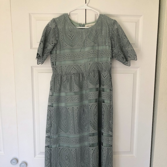 Tea-Length Dress - Picture 1 of 3